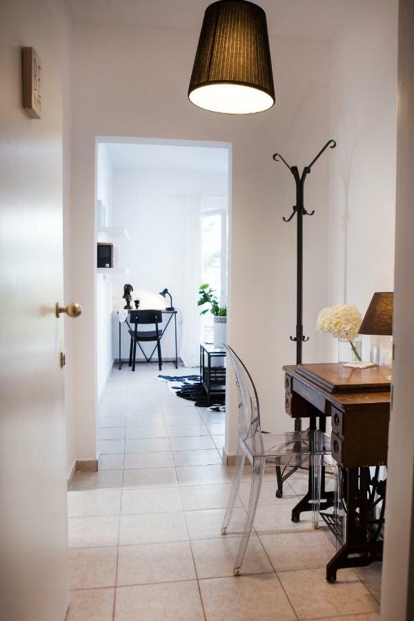 Best Located Executive Apartment In Maroussi. Αθήνα Εξωτερικό φωτογραφία